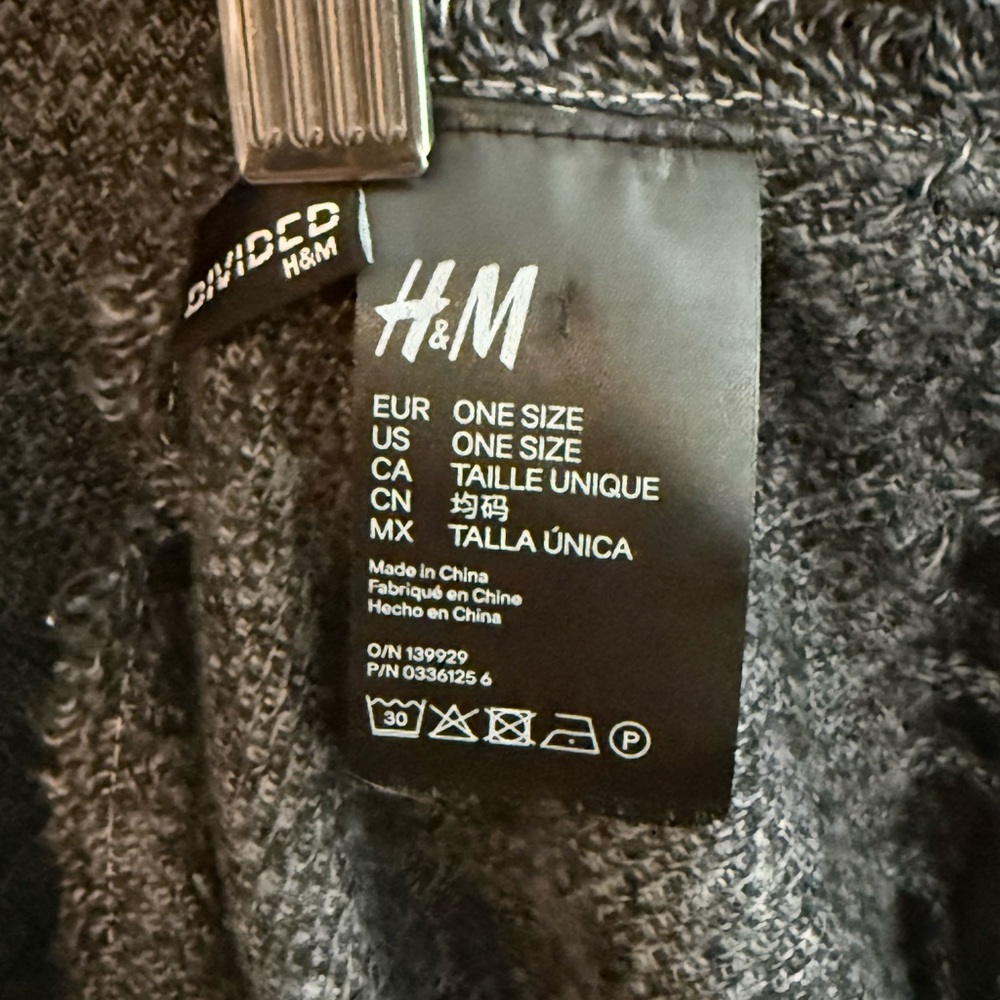 H&M Charcoal Fringe Poncho One Size Open Front Knit Wrap - Picture 3 of 4